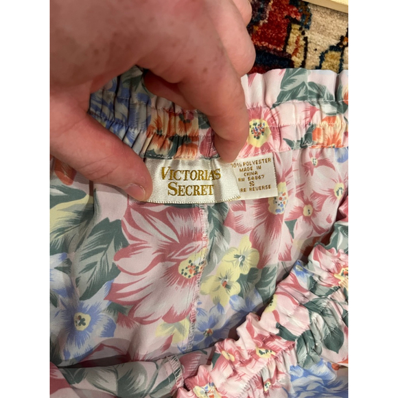 Vintage Women’s Victoria Secret Gold Label Floral Shorty Dainty Shorts Size Sm - Picture 5 of 7